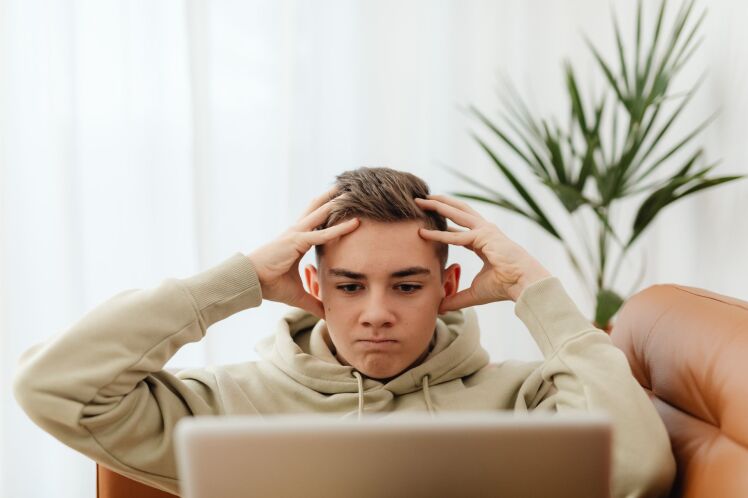 چرا اینقدر فراموش میکنم؟
